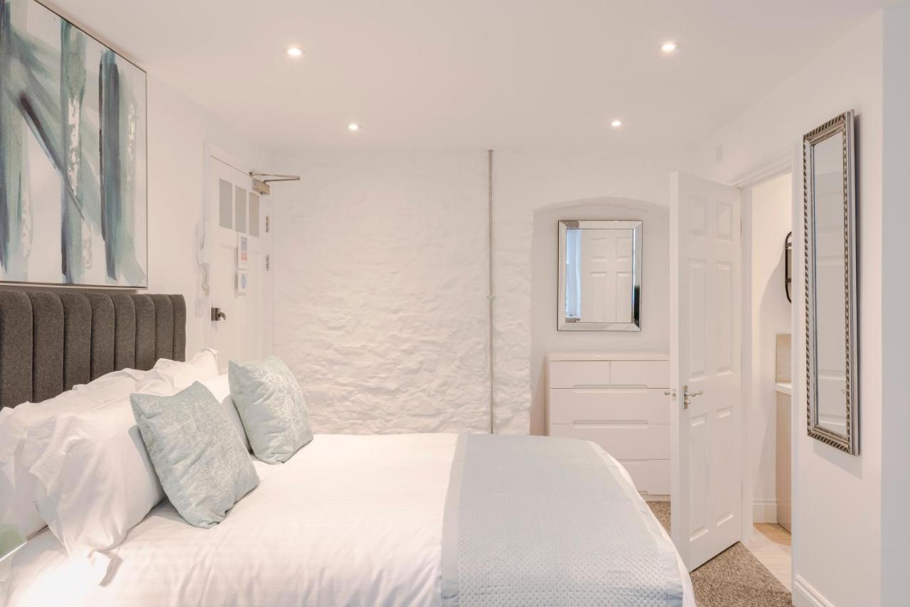 בריסטול 4 Berkeley Square I Your Apartment מראה חיצוני תמונה