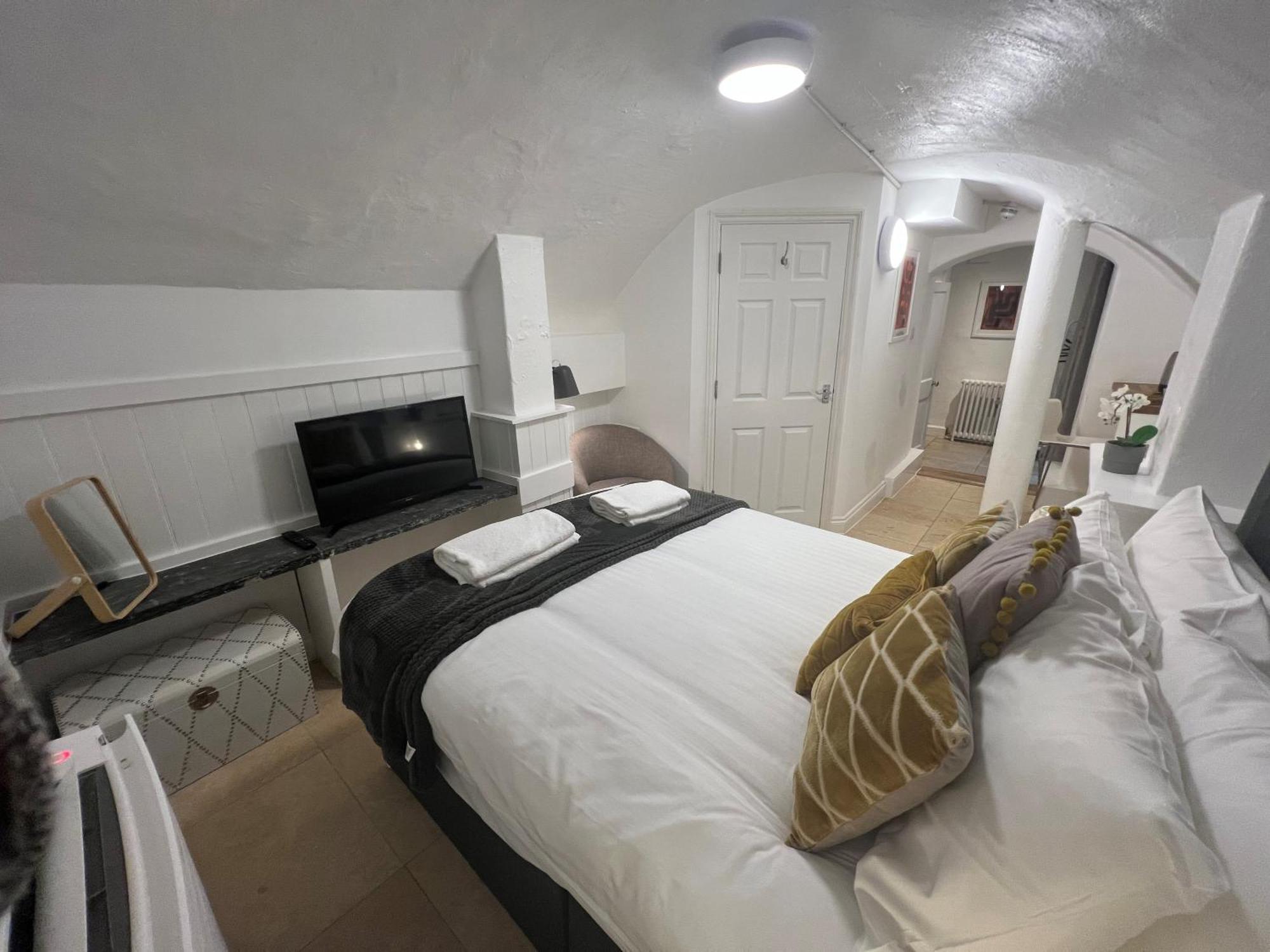 בריסטול 4 Berkeley Square I Your Apartment חדר תמונה